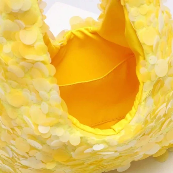 🌟 Yellow Sequin Bag 🌟 - Picture 4 of 7